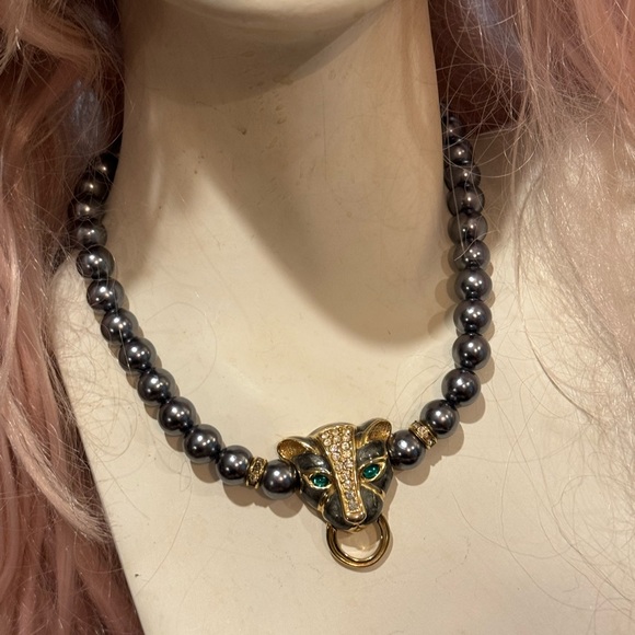 Vintage KJL Faux Grey Pearl crystal enameled panther necklace & earrings Set - Picture 9 of 11